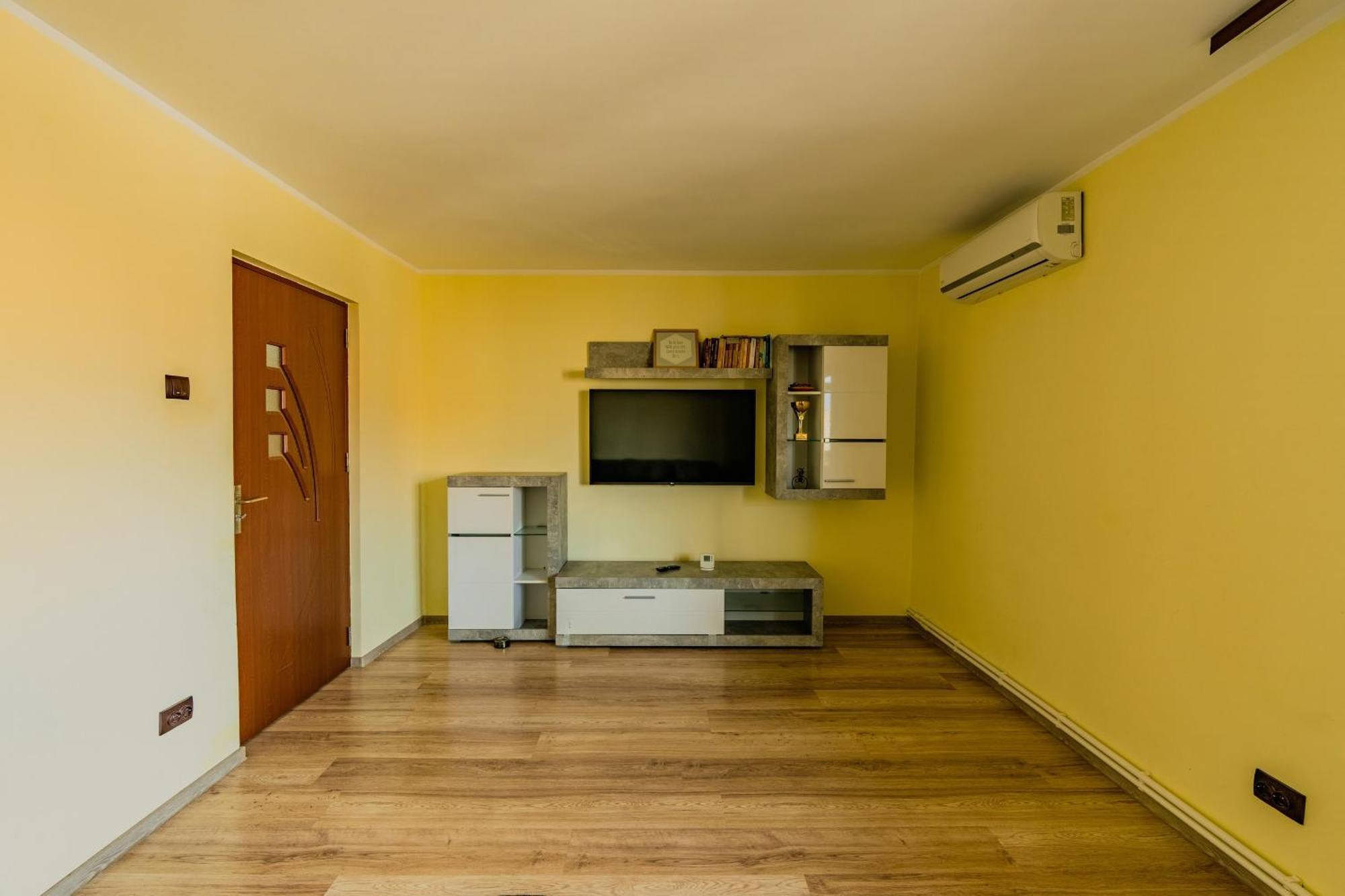 M Apartment Aproape De Plaja Mangalia Esterno foto